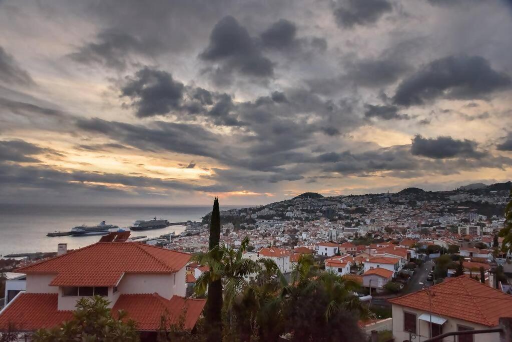 Bay View House By Mth Appartement Funchal  Buitenkant foto